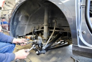 Замена рычагов